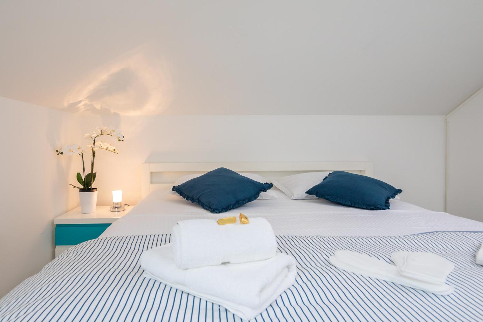 Epetium Beach Villa Spalato Esterno foto